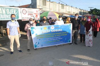 BKKBN-IAKMI Sultra edukasi pedagang pasar tradisional cegah corona