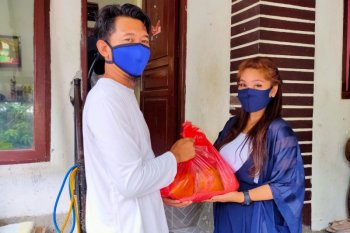 Forwot-Forbitas salurkan sembako untuk keluarga terdampak COVID-19