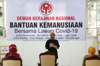 Dekranasda Jateng salurkan bantuan logistik bagi perajin terdampak COVID-19