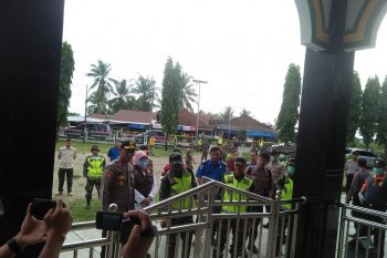 Ratusan Masjid dan Mushala di Mukomuko pada bulan Ramadhan ini tetap shalat tarawih
