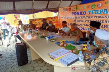 Bupati Pangkep minta warga tingkatkan ibadah di rumah saja