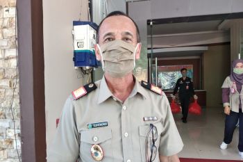 BPN Sulbar bagikan kebutuhan pokok untuk warga terdampak COVID-19