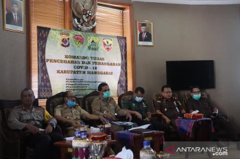Bupati Manggarai minta camat pantau warga asal daerah terpapar corona