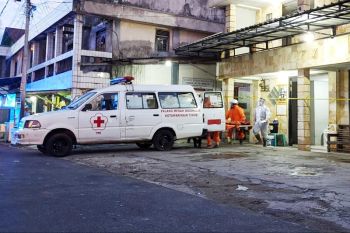 Evakuasi jenazah tamu losmen di Sampit gunakan protokol penanganan COVID-19