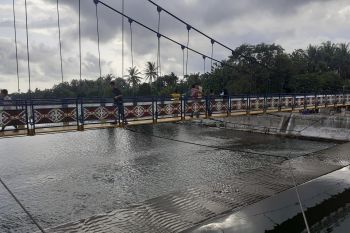 Warga masih nekat datangi lokasi "Balimau" saat PSBB di Padang