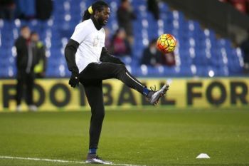 Merasa tak diperlakukan adil, Adebayor ogah beri donasi perangi virus corona di Afrika