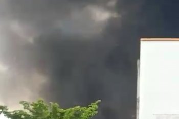 Kebakaran di kompleks ruko Taras
