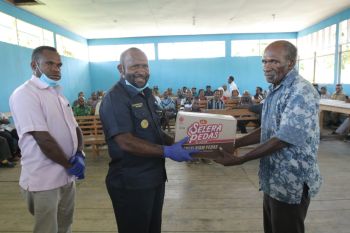 Pemkab Mamberamo Tengah salurkan bahan makanan kepada 14 Klasis