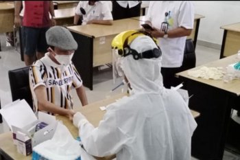Bupati Gorontalo jalani tes cepat deteksi COVID-19
