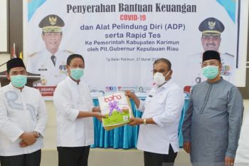 Plt Gubernur Kepri imbau warga bersabar tunggu bantuan sembako
