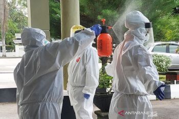 Pemkab Kotim berencana carter pesawat kirim sampel swab pemeriksaan COVID-19