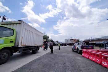 Cegah COVID-19,  polisi dirikan pos pengamanan di perbatasan Banjarnegara-Purbalingga