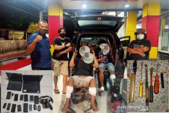 Polisi dor kaki dua pencuri rumahan di Palu