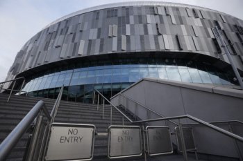 Spurs berlatih sambil mematuhi aturan social distancing