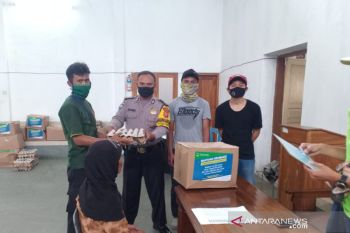 Polres Sumedang pantau pendistribusian bantuan pangan dari gubernur