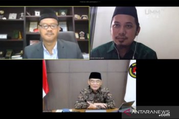 Menko PMK mengajak masyarakat bangun empati sosial di tengah wabah