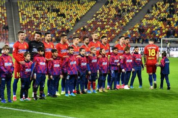 Klub Romania langgar peraturan pemerintah demi gelar latihan di luar ruangan