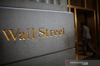 Saham-saham Wall Street naik didukung pelonggaran kuncian, saham layanan kesehatan