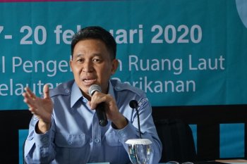 Cegah  COVID-19, KKP bagikan masker di kawasan konservasi