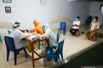 Jamaah Masjid Ridha Muhammadiyah di Makassar jalani rapid test