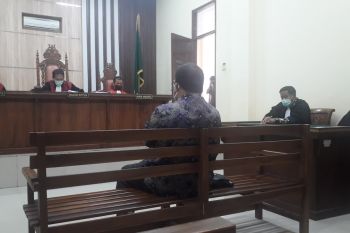 Hakim vonis bebas terdakwa korupsi 'land clearing' Bandara Radin Inten II