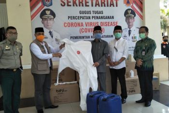 BPBD NTB mendistribusikan bantuan APD ke Pemkot Mataram