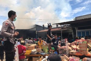 Polres Yahukimo selidiki penyebab kebakaran tiga ruko di Dekai