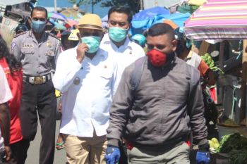 Pemkab Flores Timur minta Bulog gelar operasi pasar
