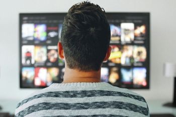 Batalkah puasa jika menonton adegan 'panas'?
