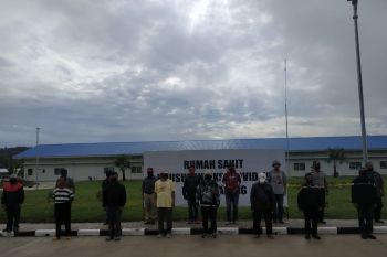 Kondisi 14 kru KM Kelud positif COVID-19 relatif baik