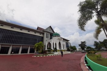 Kejati tetapkan dua tersangka baru kasus  korupsi Disdik Kepri