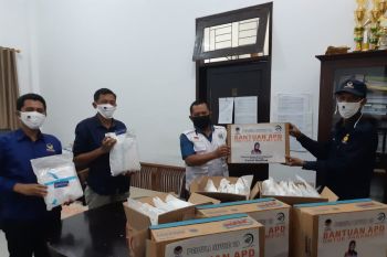 Tenaga medis di Tolitoli  dapat bantuan APD dari NasDem