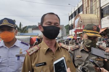Pemkot Bandarlampung berikan jarak antar pedagang di dua pasar tradisional