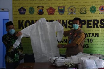 PPP Batang sumbang APD untuk penanganan  COVID-19