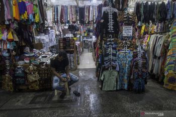 Pasar Ampel Sepi Pengunjung