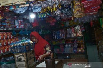 PLN NTB memberikan stimulus kepada 3.074 pelanggan bisnis