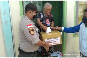 Panitia pemilihan BPD di Tambelan "door to door" pungut suara