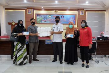 IPPAT serahkan bantuan APD ke Gugus Tugas COVID-19 Kabupaten Gowa