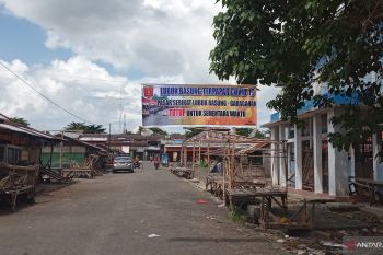 Pasar Serikat Lubukbasung dan Garagahan Agam ditutup sementara cegah penularan COVID-19