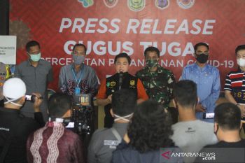 Konferensi Pers Perpanjangan Penerapan PSBB