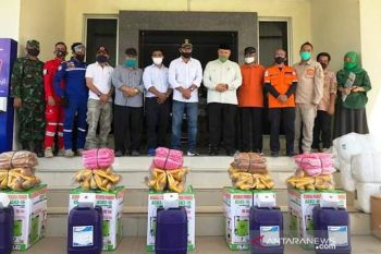 DPRD Sumbar salurkan 100 APD untuk Kota Solok