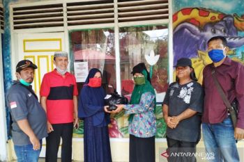 Muhammadiyah COVID-19 Command Center Agam Salurkan 50 paket Sembako