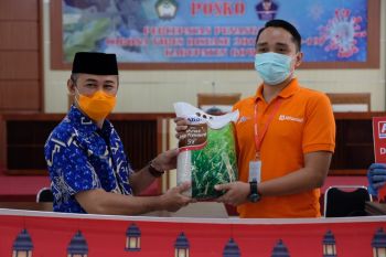 Pemkab Gowa terima bantuan paket bahan pokok dari PT Midi untuk warga