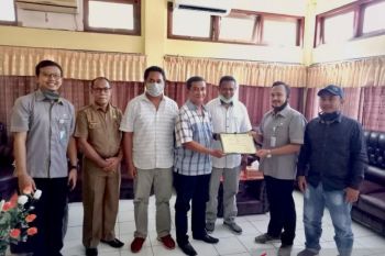 BPJamsostek berikan jaminan kecelakaan untuk anggota DPRD Ende