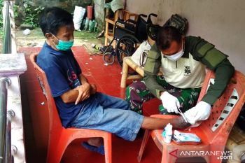 TNI di Kepulauan  Siau berikan pelayanan kesehatan gratis kepada masyarakat