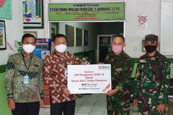 Berbagi saat ramadhan, BNI Wilayah Padang berikan bantuan APD