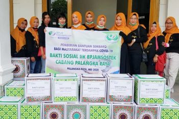 IIK BPJAMSOSTEK salurkan bantuan paket sembako