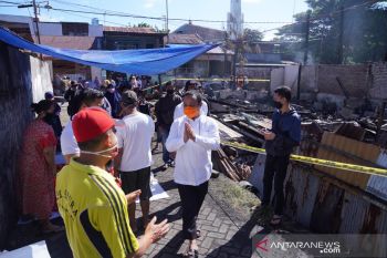 Wagub Sulsel tenangkan korban kebakaran di Tallo Kota Makassar