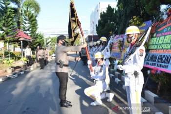 Ambil apel perdana, Kapolda Kalsel Irjen Nico tekankan disiplin dan soliditas