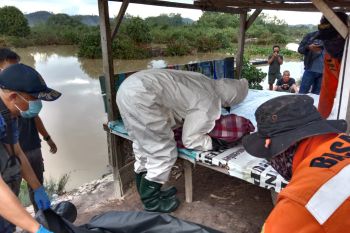 Tim SAR temukan jasad bocah  terseret arus drainase di Batam